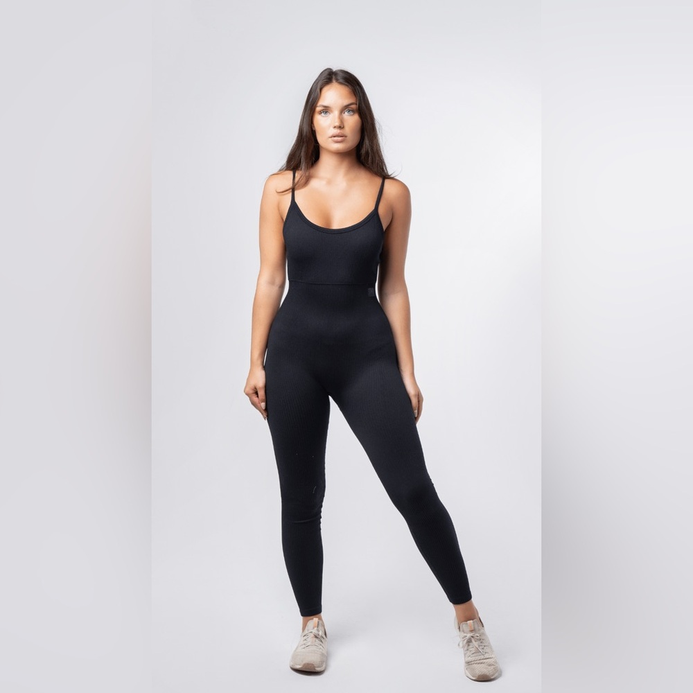 Sommer Ray | Black Ribbed Seamless Active Catsuit